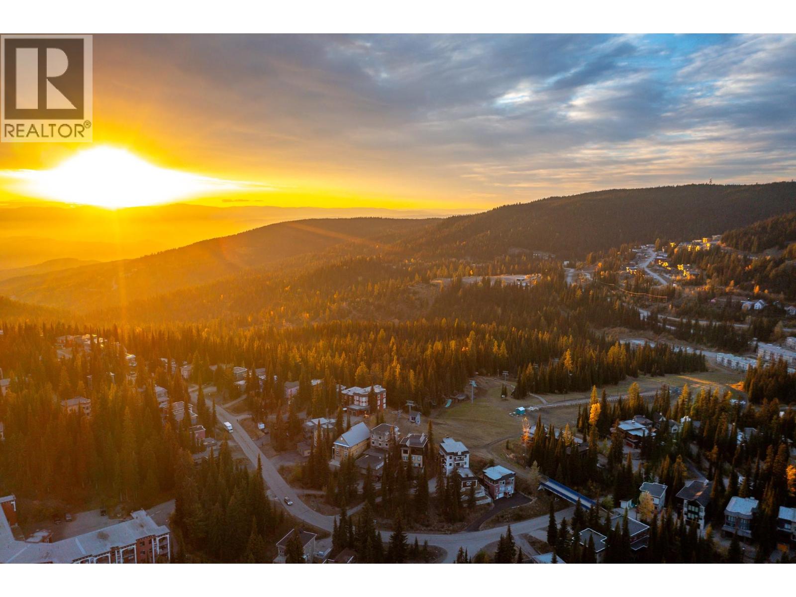 1 & 2 440 Monashee Road, Vernon
