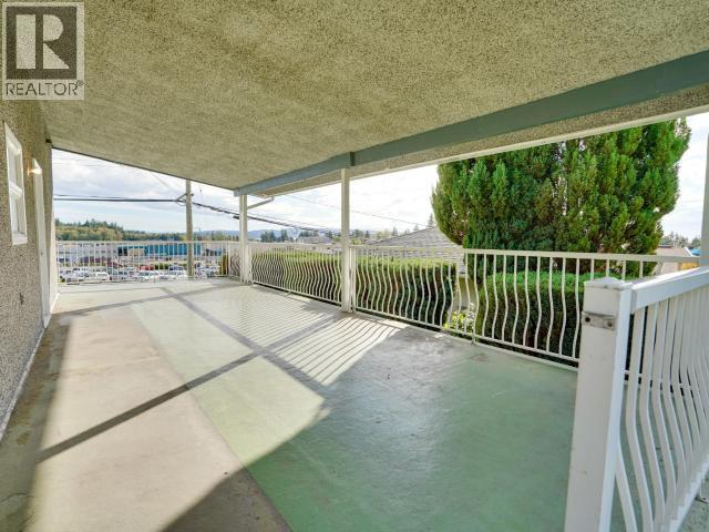 7043 ALBERNI STREET, Powell River