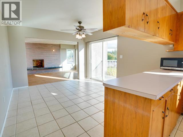 7043 ALBERNI STREET, Powell River