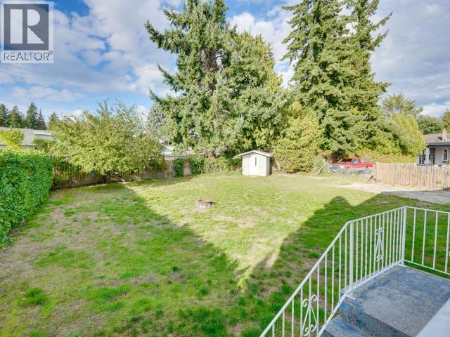 7043 ALBERNI STREET, Powell River