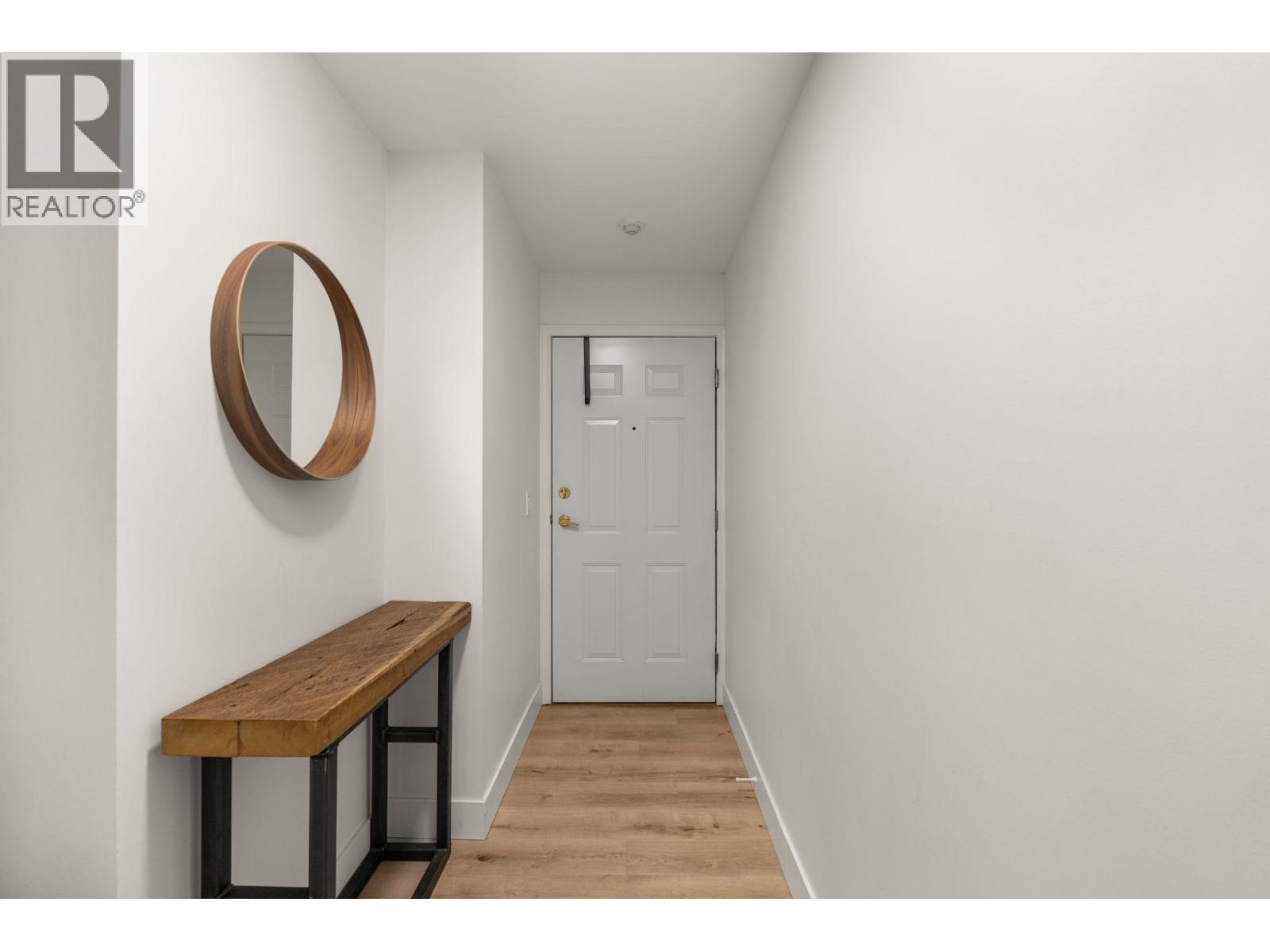 #307-4758 53 Street, Delta