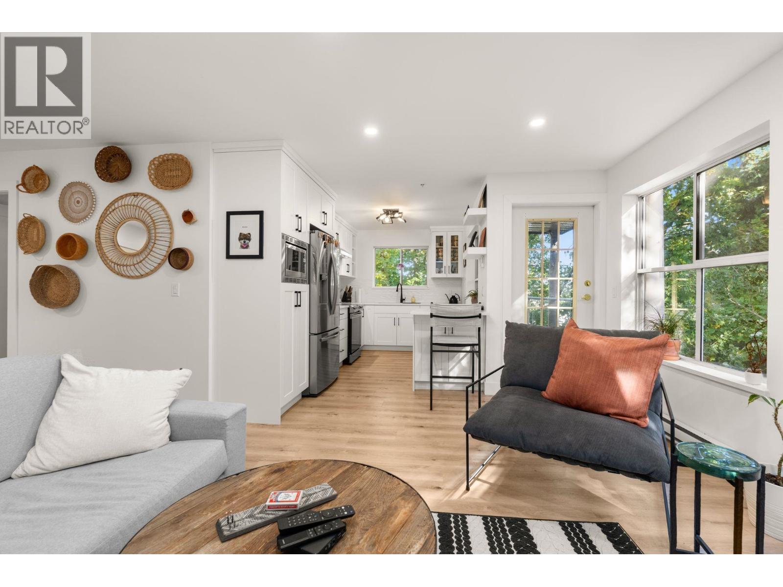 #307-4758 53 Street, Delta