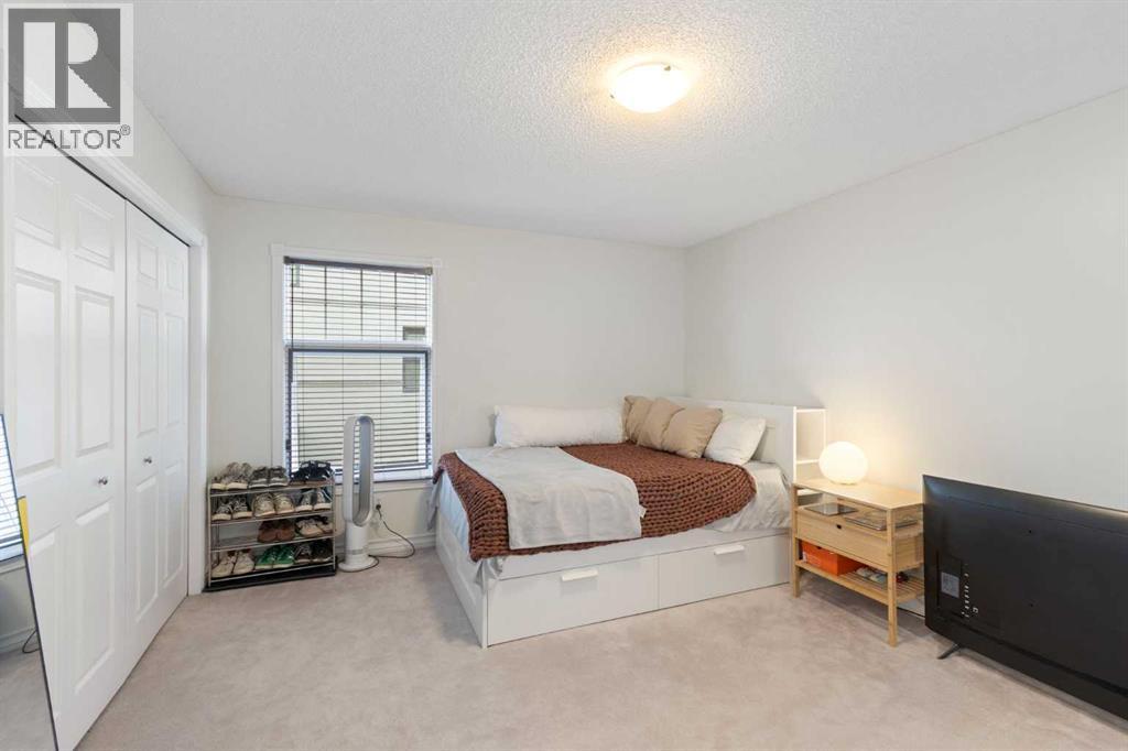 Single Family House for Sale in    Avenue SW Westgate Calgary 