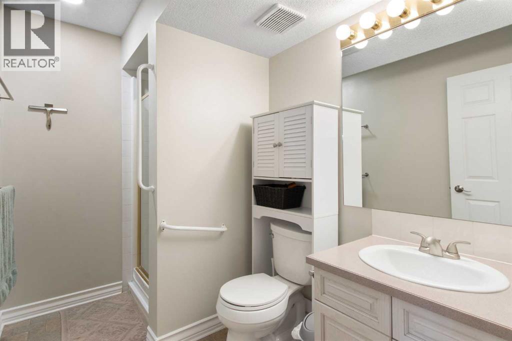 Single Family House for Sale in    Avenue SW Westgate Calgary 