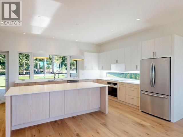 3900 EAGLE RIDGE PLACE, Powell River