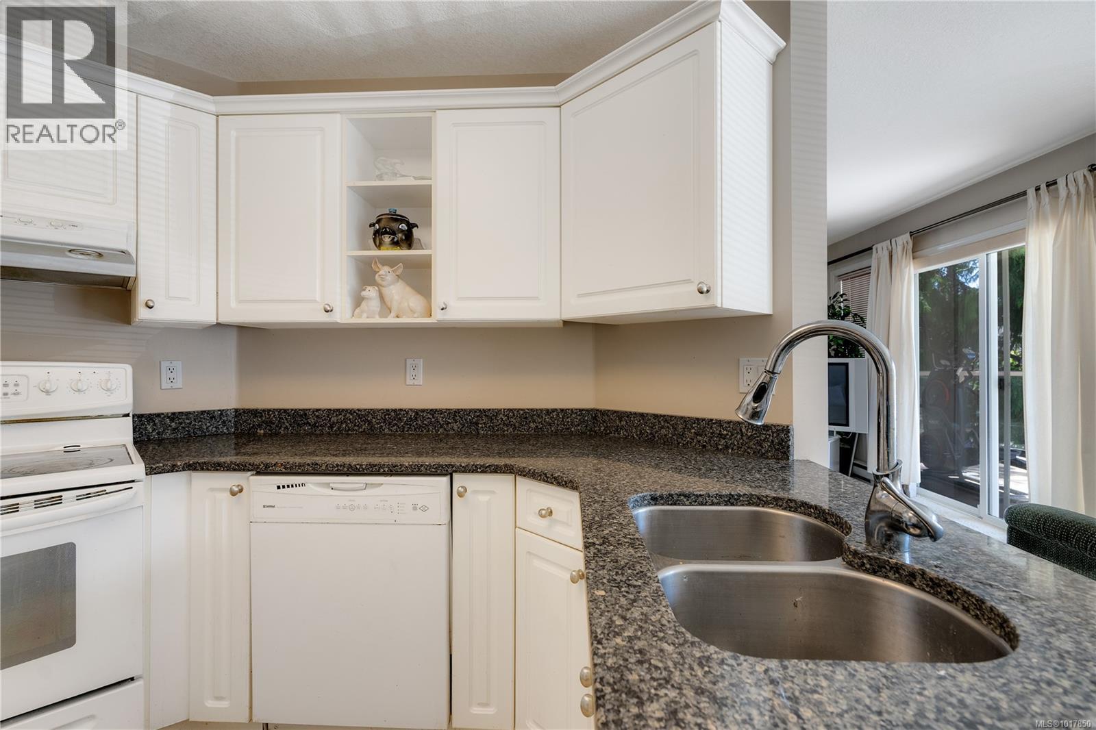 207 245 First St, Duncan