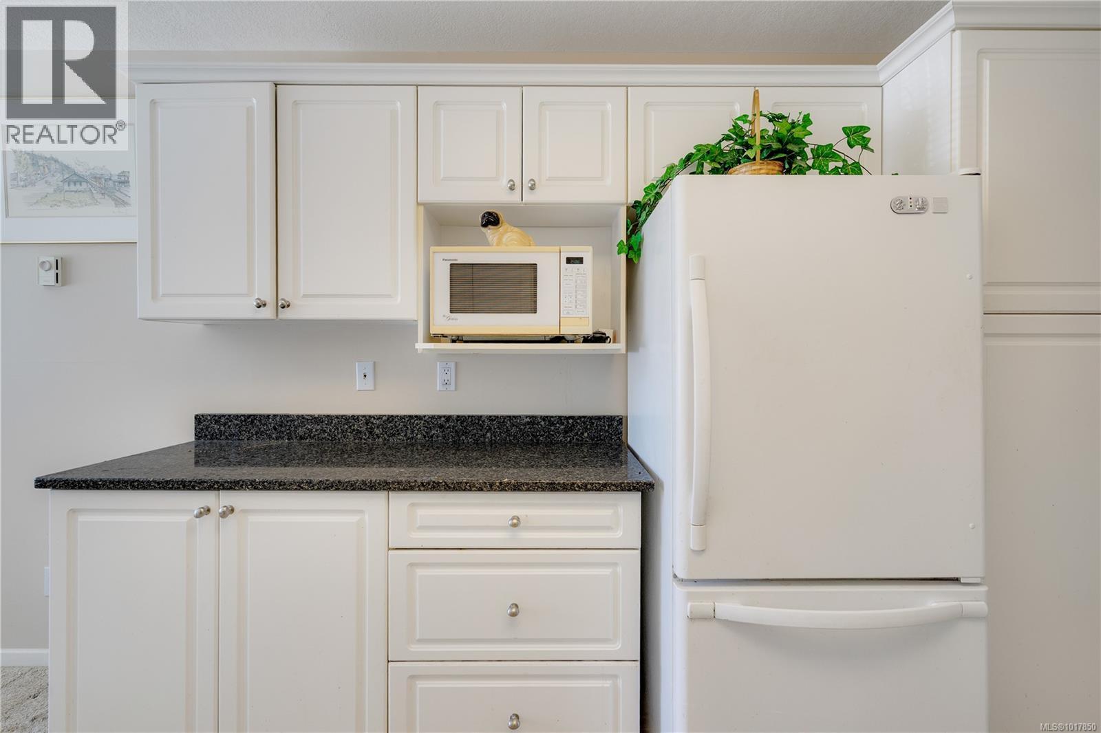 207 245 First St, Duncan