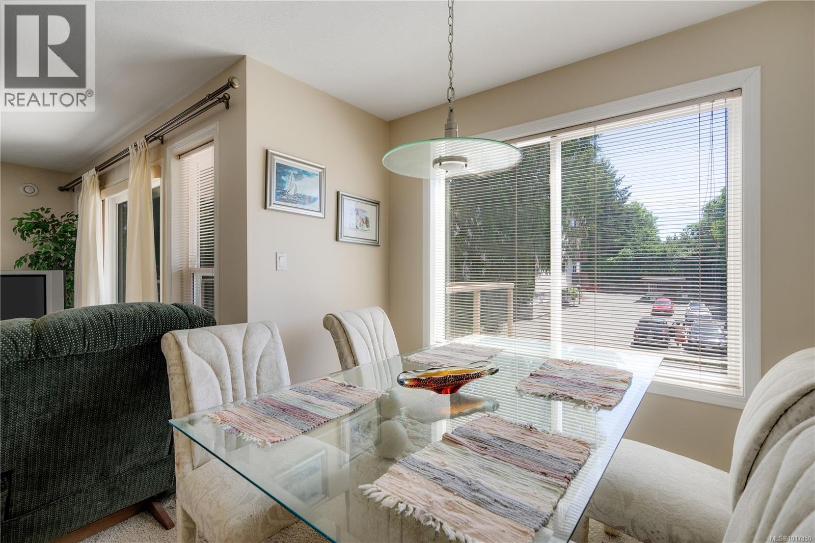 207 245 First St, Duncan