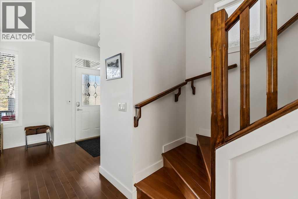 Single Family House for Sale in   Avenue SW Windsor Park Calgary 