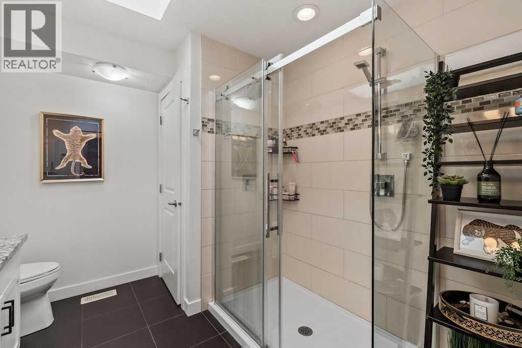 Single Family House for Sale in   Avenue SW Windsor Park Calgary 
