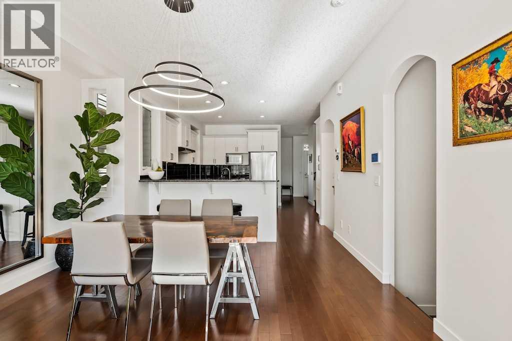 Single Family House for Sale in   Avenue SW Windsor Park Calgary 