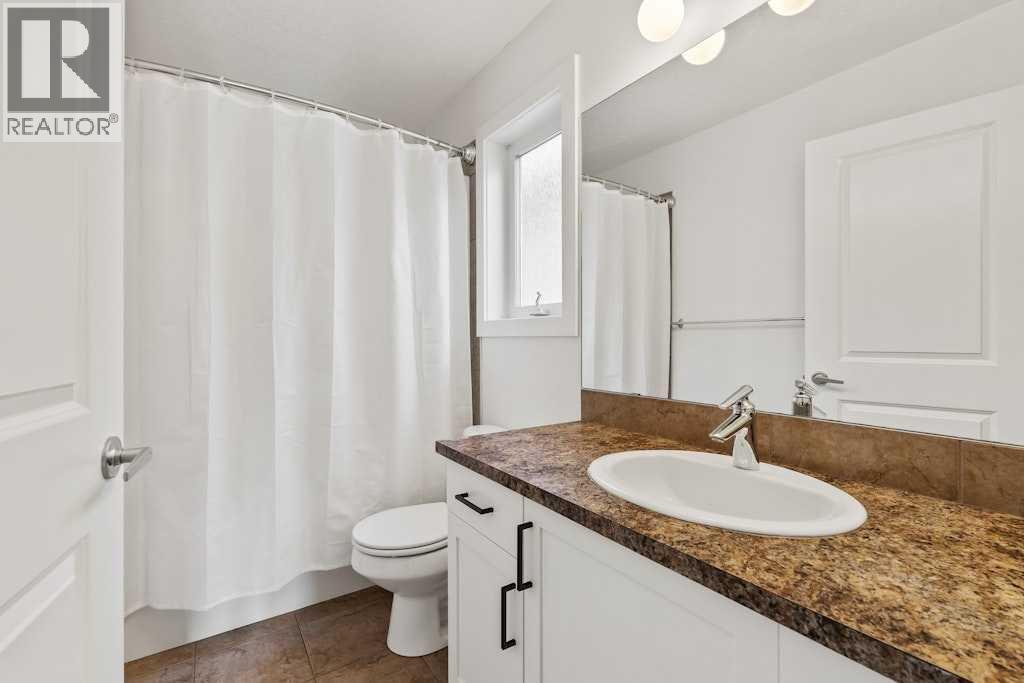 Single Family House for Sale in   Avenue SW Windsor Park Calgary 