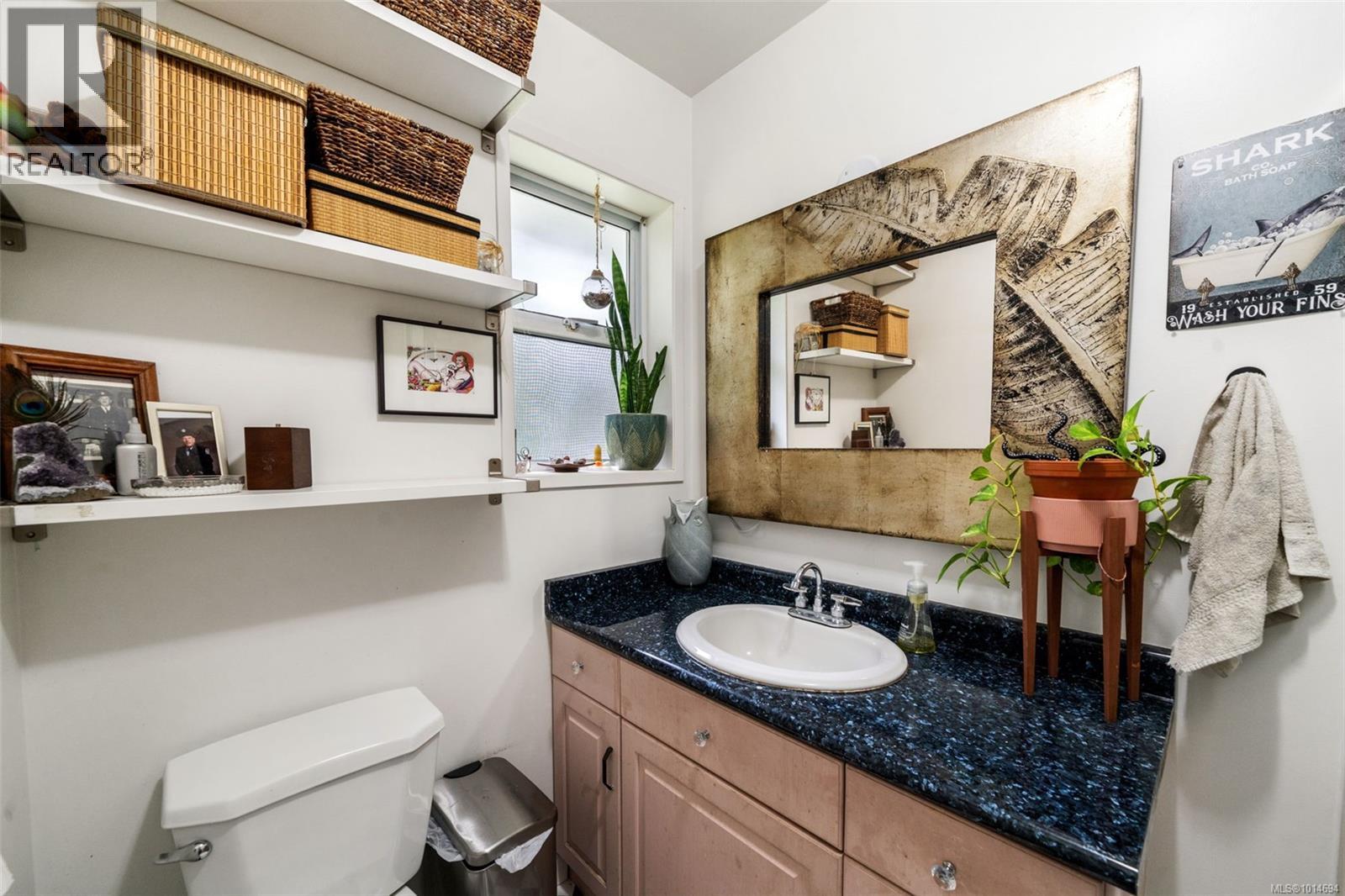 10258 Sutton Rd, Honeymoon Bay