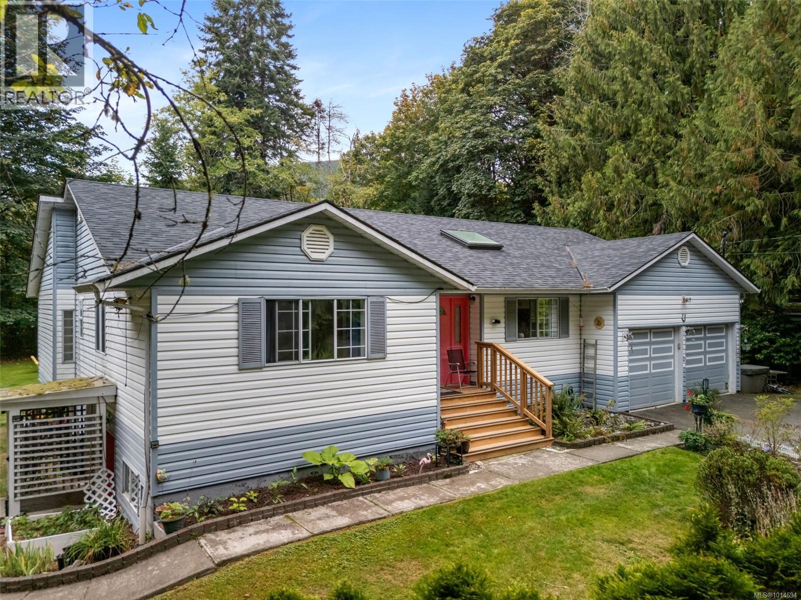 10258 Sutton Rd, Honeymoon Bay