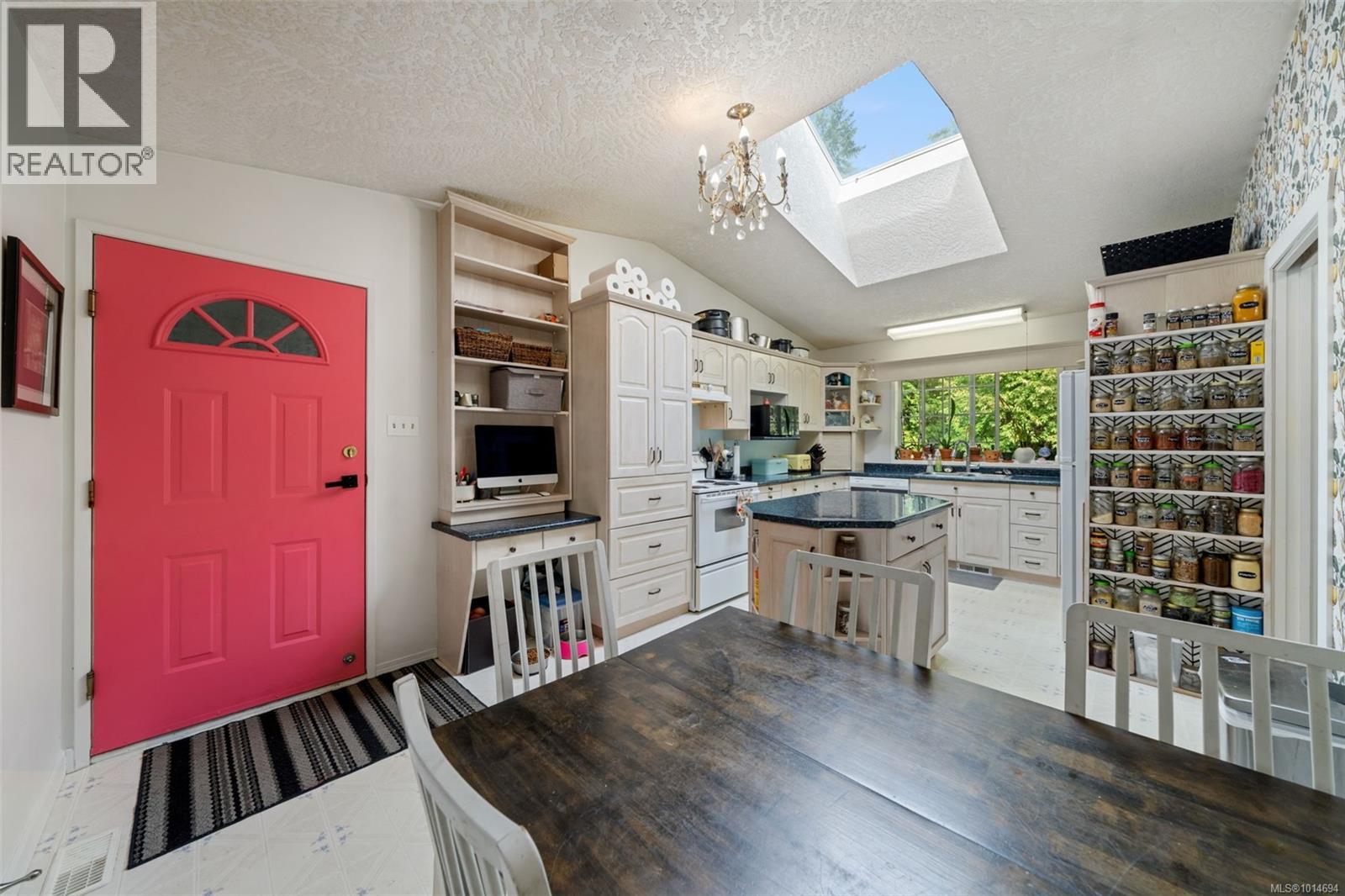 10258 Sutton Rd, Honeymoon Bay