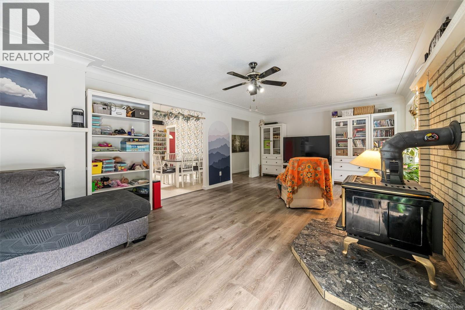 10258 Sutton Rd, Honeymoon Bay