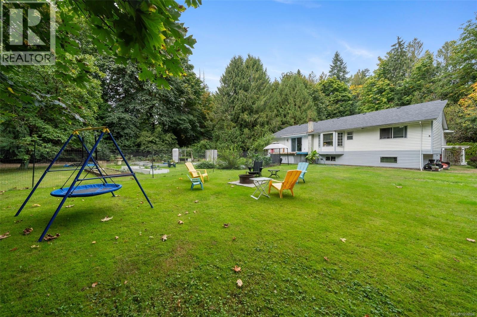 10258 Sutton Rd, Honeymoon Bay