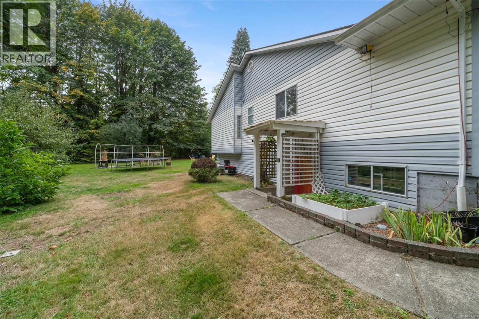 10258 Sutton Rd, Honeymoon Bay