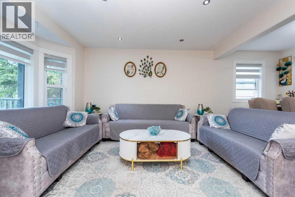 Single Family House for Sale in  Tararidge Drive NE Taradale Calgary 