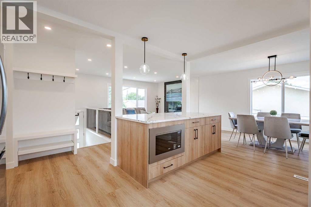 Single Family House Bi-level for Sale in  Huntbourne Road NE Huntington Hills Calgary 