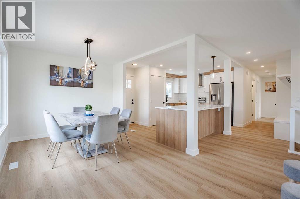 Single Family House Bi-level for Sale in  Huntbourne Road NE Huntington Hills Calgary 