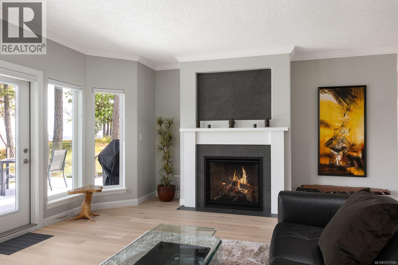14 942 Boulderwood Rise, Saanich