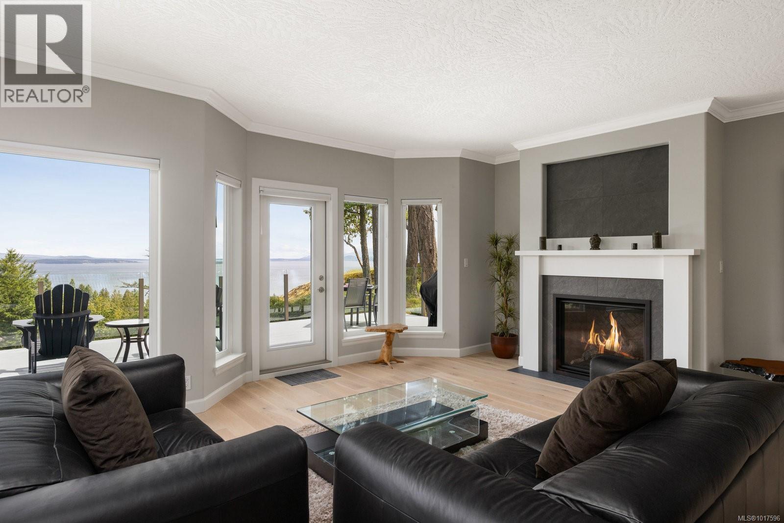 14 942 Boulderwood Rise, Saanich