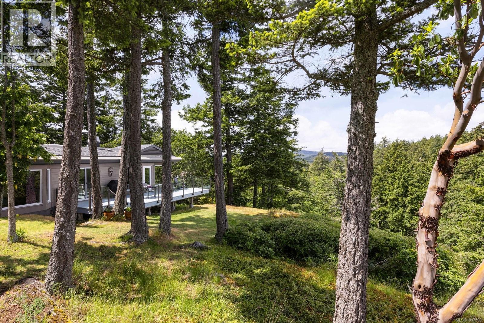 14 942 Boulderwood Rise, Saanich