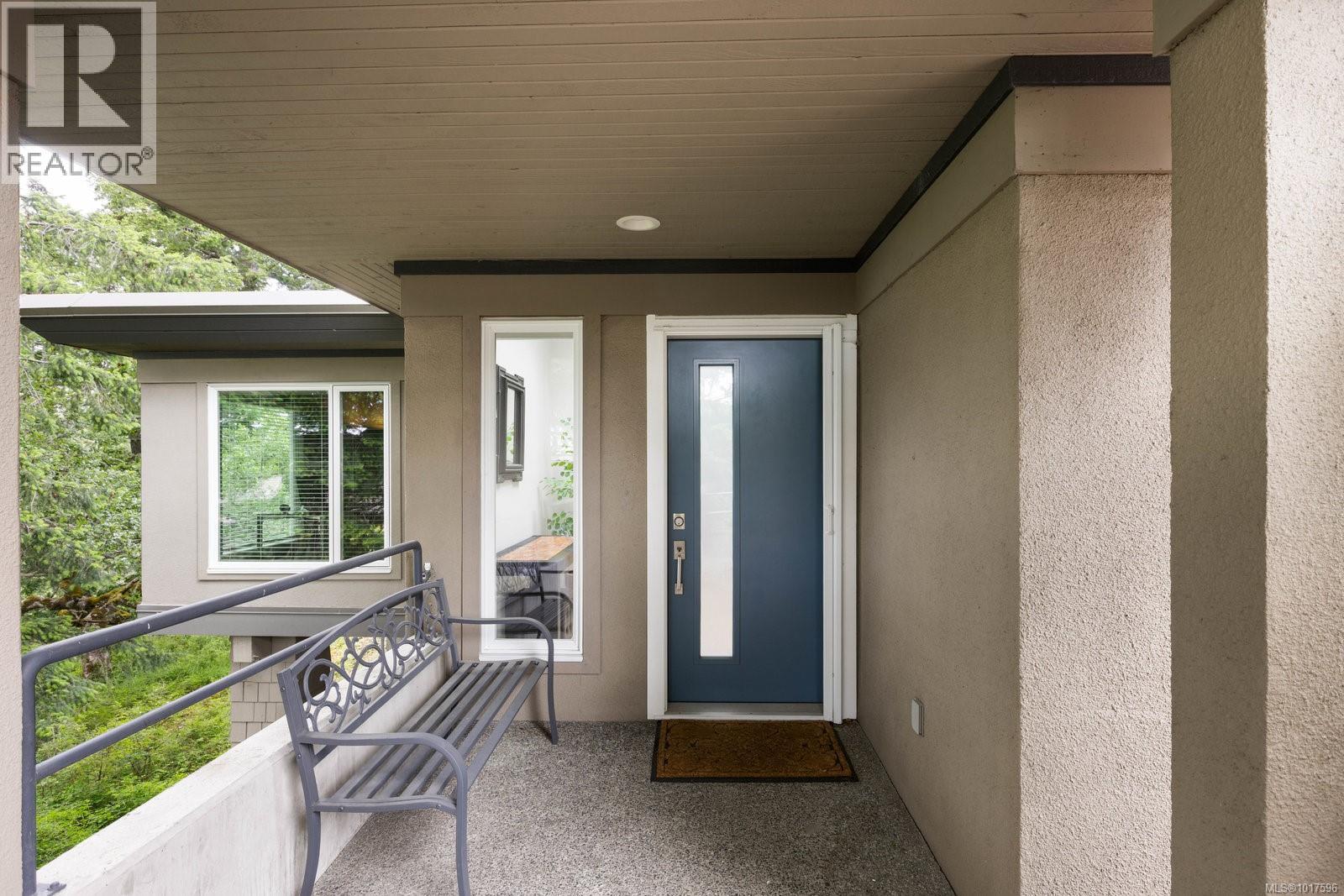 14 942 Boulderwood Rise, Saanich