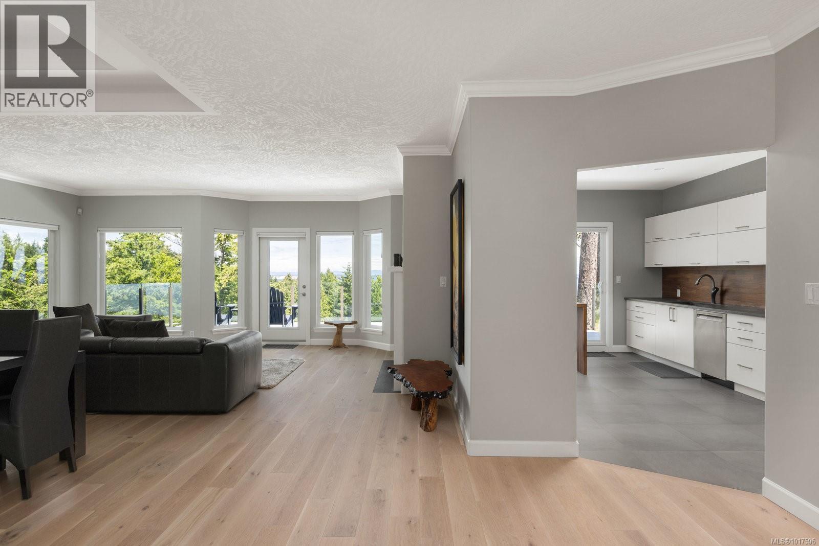 14 942 Boulderwood Rise, Saanich