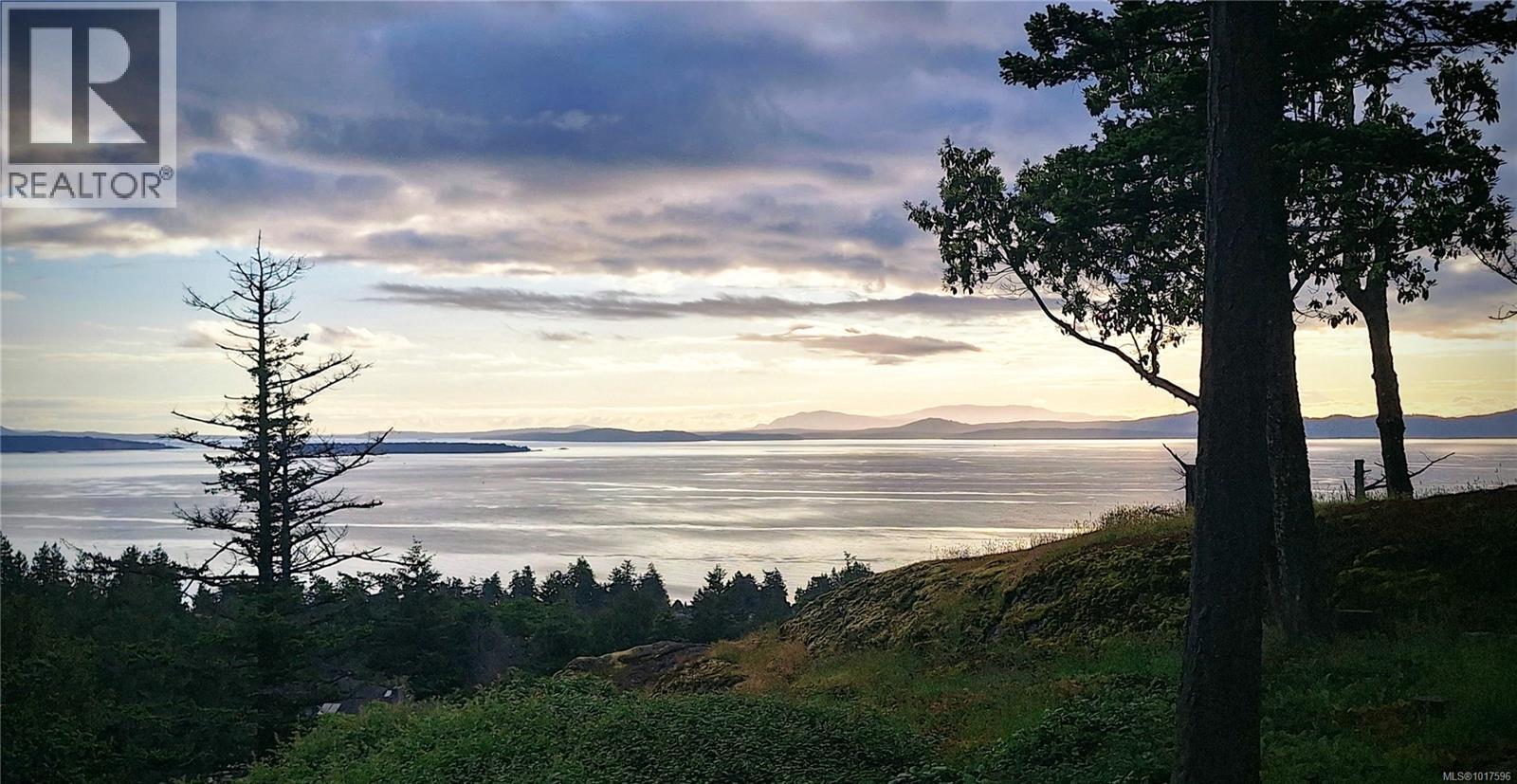 14 942 Boulderwood Rise, Saanich