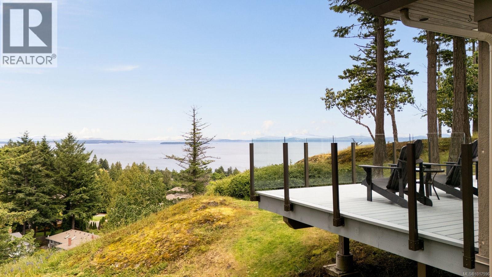 14 942 Boulderwood Rise, Saanich