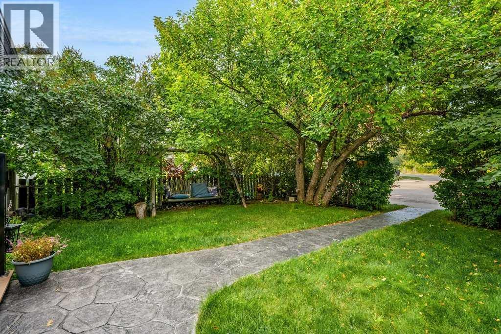 Single Family House Bungalow for Sale in   Avenue NW Bowness Calgary 