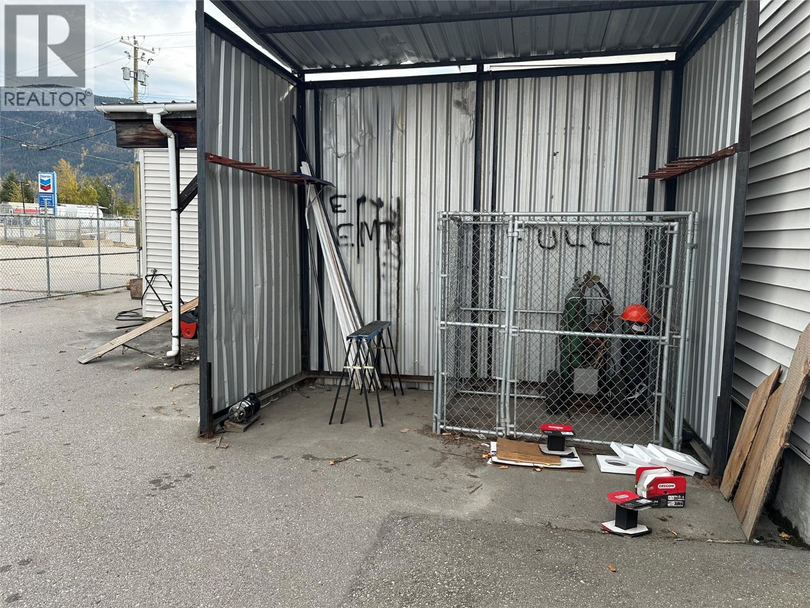 2181 Columbia Avenue, Castlegar