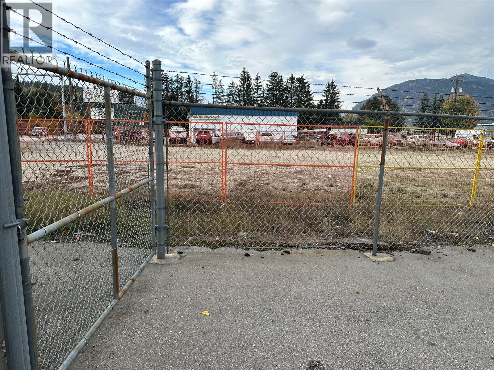 2181 Columbia Avenue, Castlegar