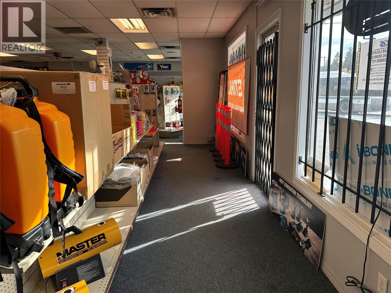 2181 Columbia Avenue, Castlegar