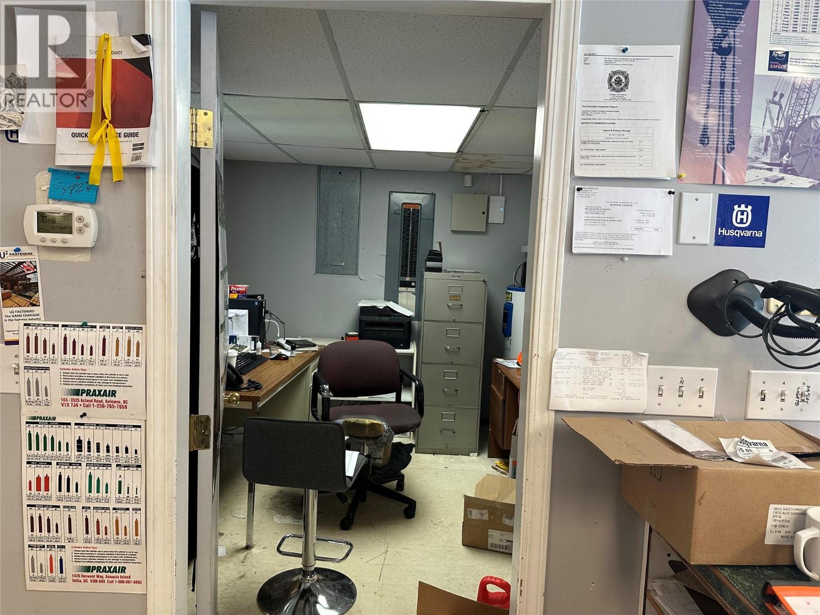 2181 Columbia Avenue, Castlegar