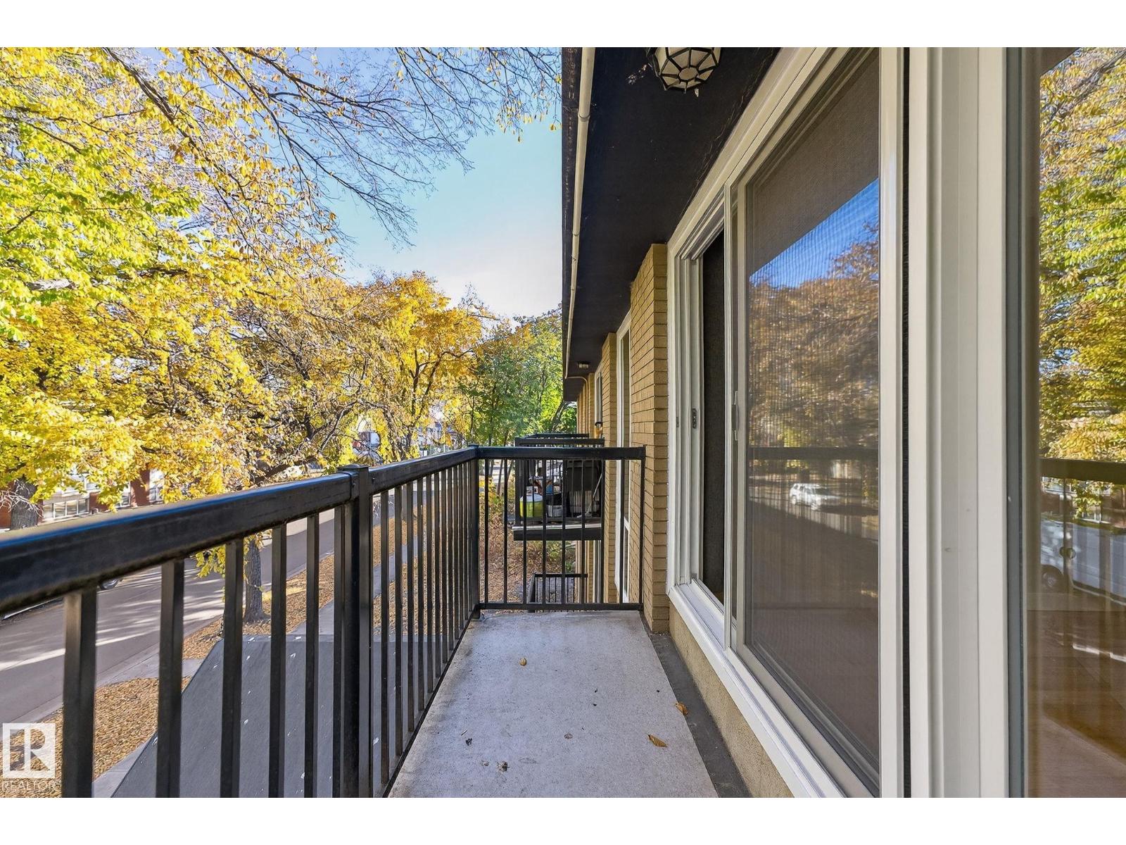 #301 10621 79 AV NW NW, Edmonton