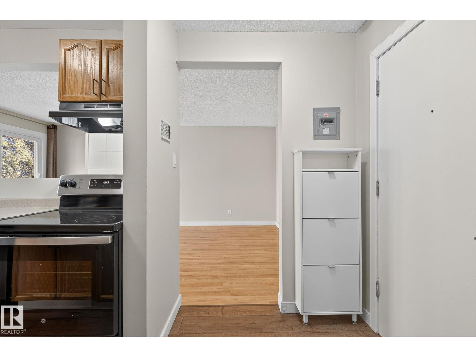 #301 10621 79 AV NW NW, Edmonton