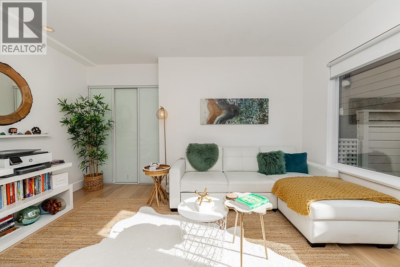 3988 PARKWAY DRIVE, Vancouver