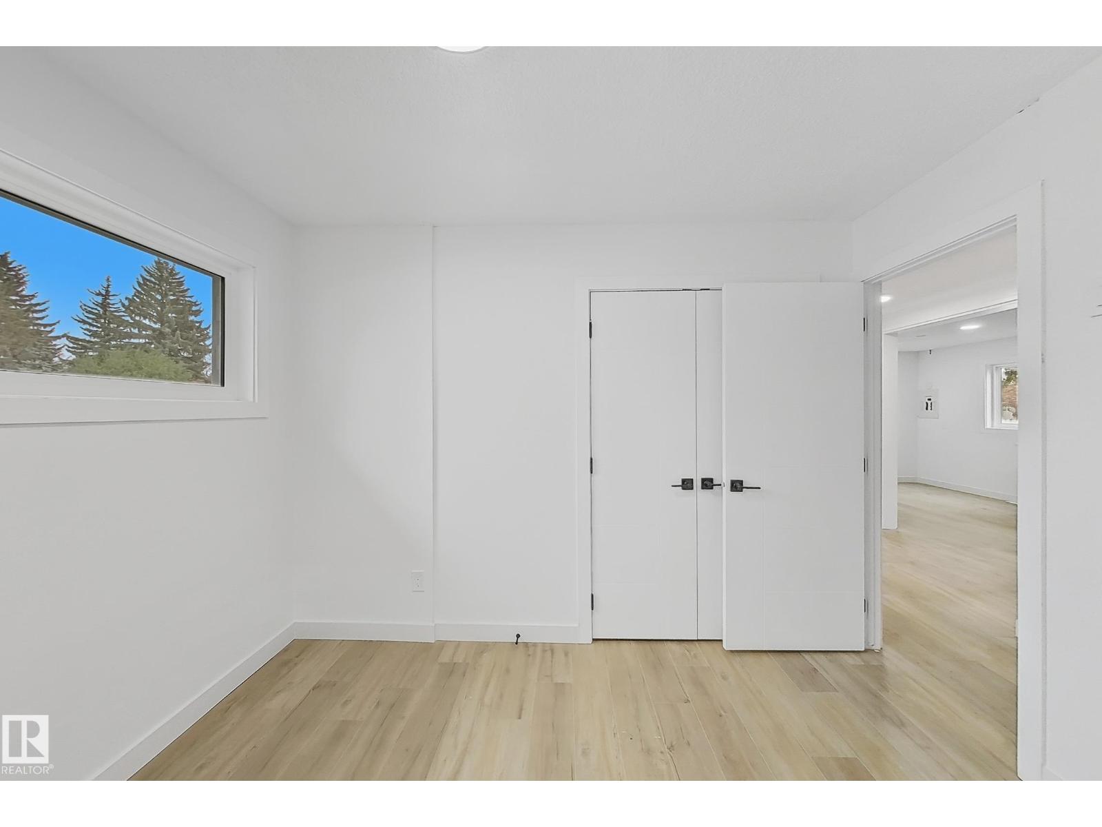 15911 108 AV NW, Edmonton