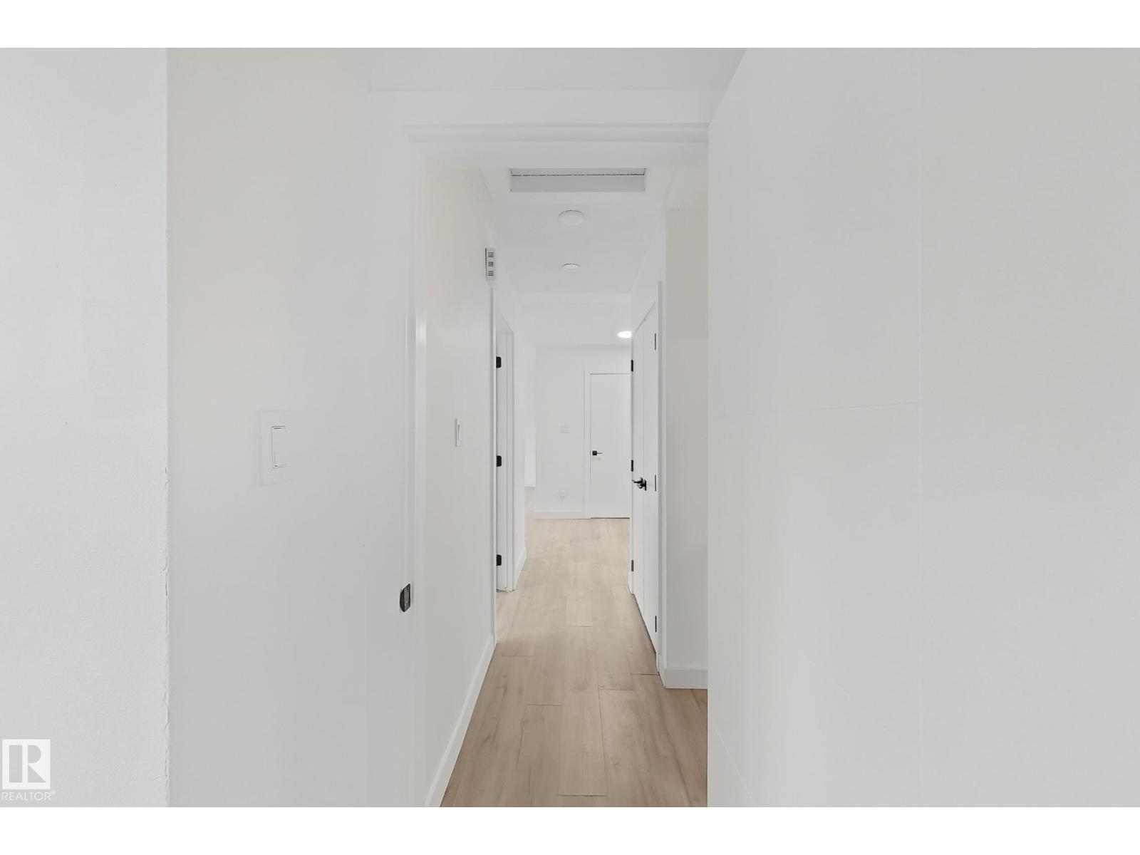 15911 108 AV NW, Edmonton