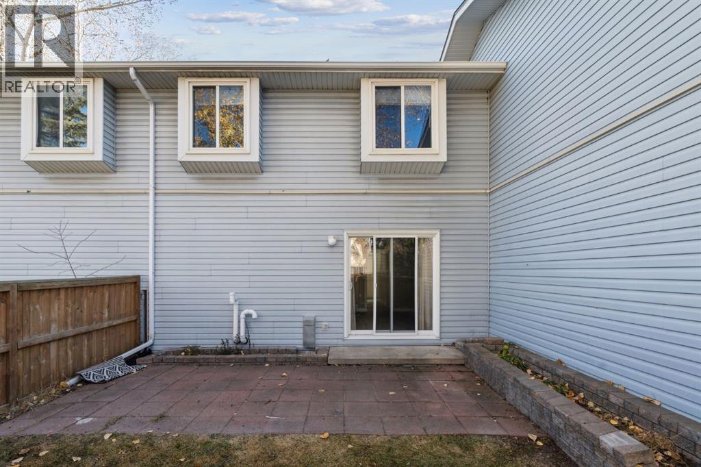 Multi-family House for Sale in    Avenue SW Glamorgan Calgary 