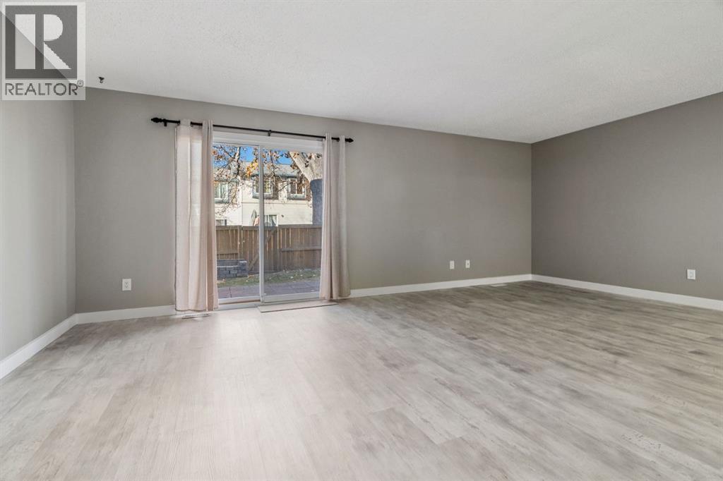 Multi-family House for Sale in    Avenue SW Glamorgan Calgary 