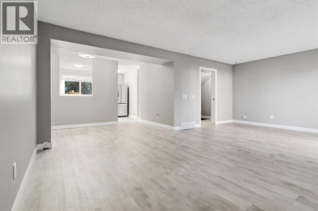 Multi-family House for Sale in    Avenue SW Glamorgan Calgary 