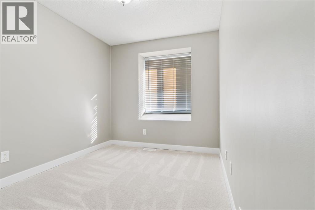 Multi-family House for Sale in    Avenue SW Glamorgan Calgary 