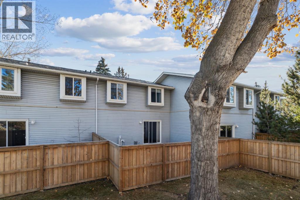 Multi-family House for Sale in    Avenue SW Glamorgan Calgary 