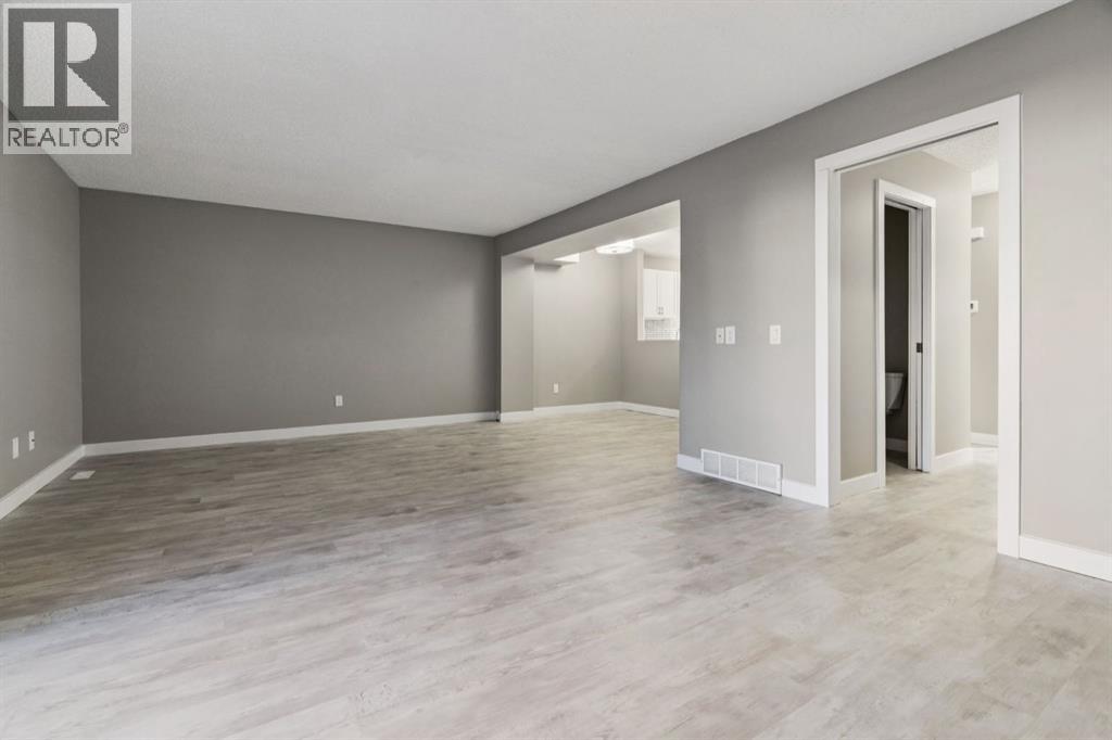 Multi-family House for Sale in    Avenue SW Glamorgan Calgary 