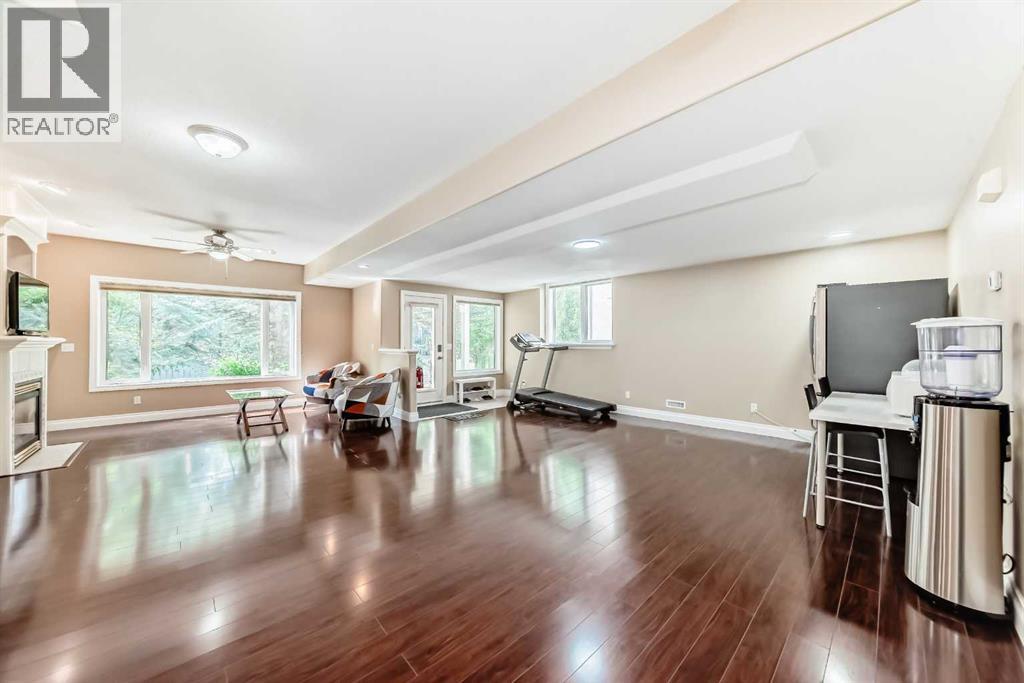 Single Family House Bungalow for Sale in  Simcoe Gate SW Signal Hill Calgary 