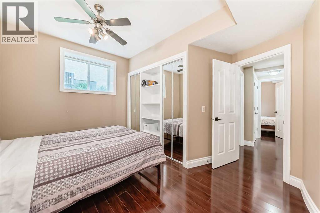 Single Family House Bungalow for Sale in  Simcoe Gate SW Signal Hill Calgary 
